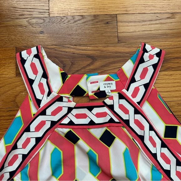 Crown & Ivy Shift Dress - Geometric Print - Picture 4 of 10